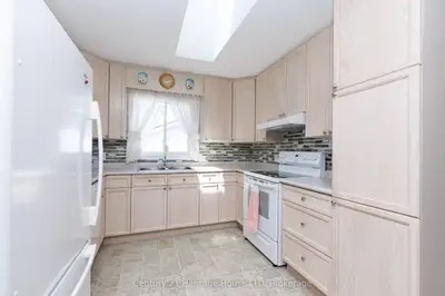 121 Rochelle Crescent, Fort Erie, On L0s 1n0