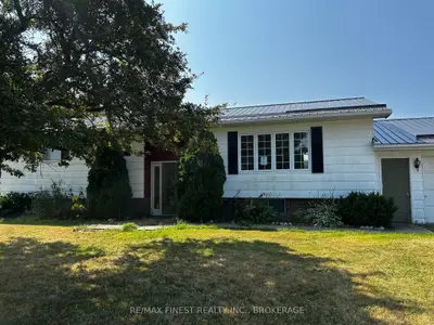 Detached in Lansdowne Village