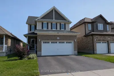 Detached in Woodstock