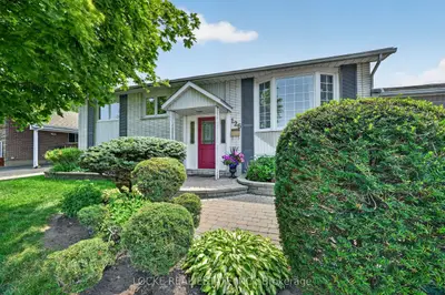 Detached in Orleans - Cumberland and Area