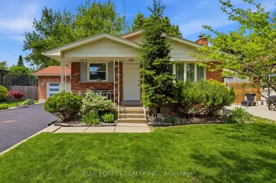 11 Hillsborough Road, London South, On N6j 2e7