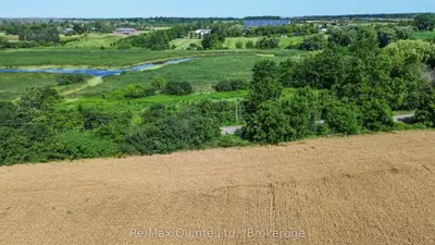 214 Pleasant Bay Road, Prince Edward County, On K0k 2j0