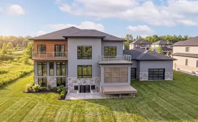 671 Ballycastle Crescent, Blossom Park - Airport And Area, On K1x 0a3