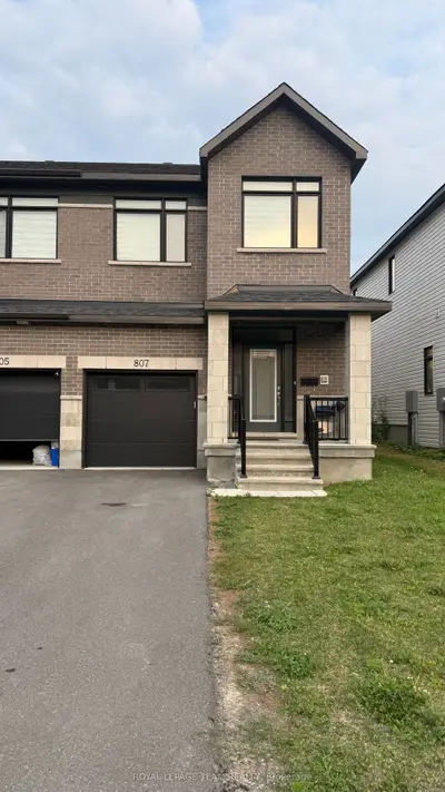 Att/Row/Townhouse in Barrhaven