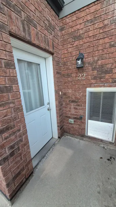 225 Riddell Street 22, Woodstock, On N4s 6n2