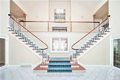 23 DAVIDSON Drive, Beacon Hill North - South and Area, ON K1J 6L7