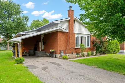 Detached in Renfrew