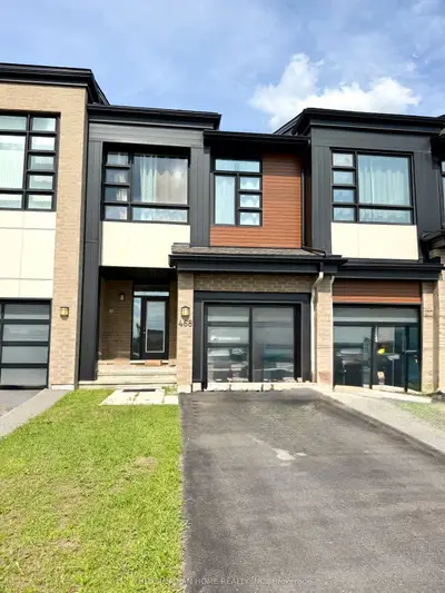 Att/Row/Townhouse in Leitrim