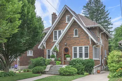 Detached in London East