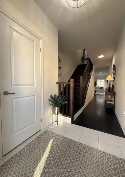 305 Garner Road W 117, Hamilton, On L9g 3k9
