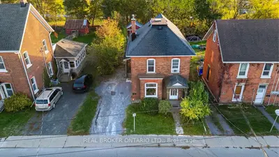 88 Moore Street, Carleton Place, On K7c 2r2