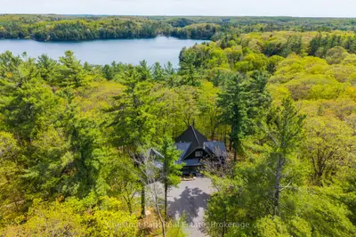 30 Stephen Road, Muskoka Lakes, On P0b 1j0