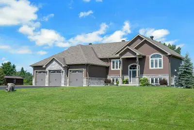 250 BRISTOW Road, Montague, ON K7A 5B8