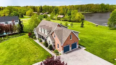 32a Haldimand Trail, Haldimand, On N1a 1w9
