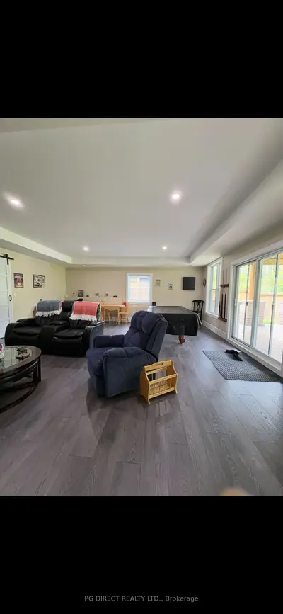 16 Woodstream Drive W, Huntsville, On P1h 0b7