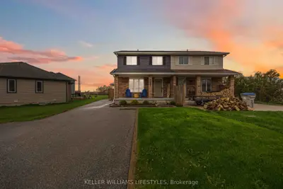 Semi-Detached in Warwick