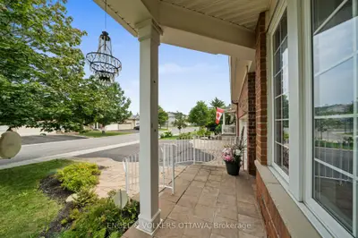 205 Cairnsmore Circle, Barrhaven, On K2j 0g4
