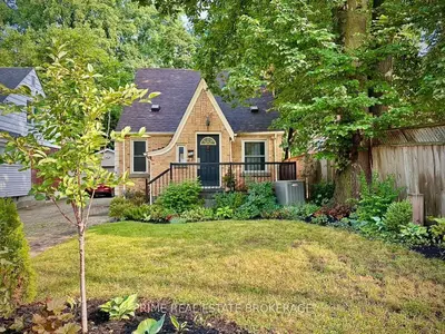 Detached in London East