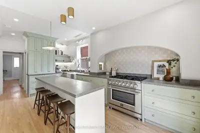 Detached in Hamilton