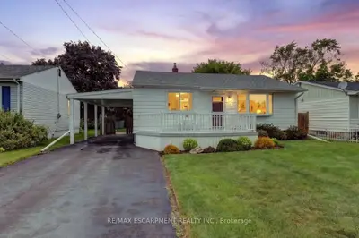 23 Lakeview Avenue, Grimsby, On L3m 3l9