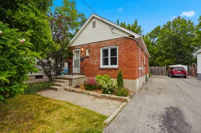 Detached in London South