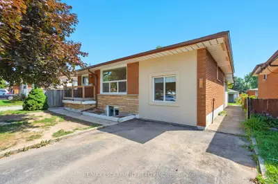 Triplex in Hamilton