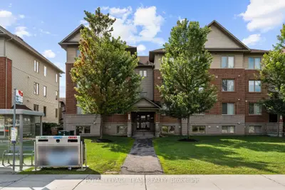 313 CRESTHAVEN Drive 2, Barrhaven, ON K2G 4R5