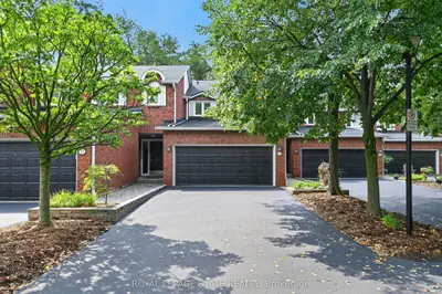 151 Mcniven Road 11, Hamilton, On L9g 4s7