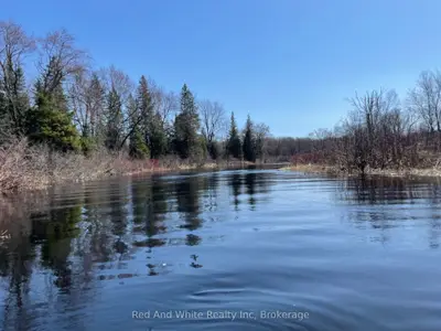 136b Maple Island Road, Whitestone, On P0a 1g0