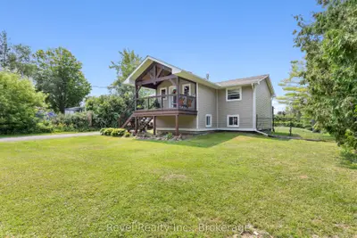 81 Queen Street S, Kawartha Lakes, On K0l 2w0