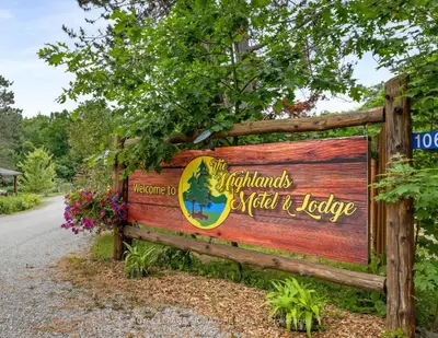 1064 Omagaki Road N, Minden Hills, On K0m 2k0