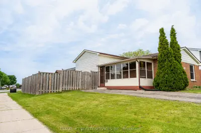 43 Dyer Street, St. Thomas, On N5r 5k2