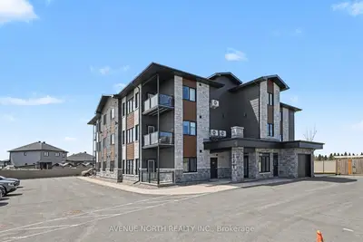 271 Belfort Street 102, Russell, On K0a 1w0