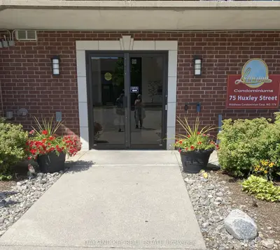 75 Huxley Street 703, London South, On N6j 4w7
