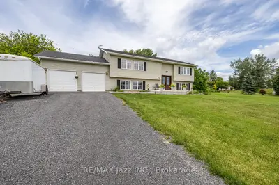 23 Bayview Drive, Greater Napanee, On K7r 3k8