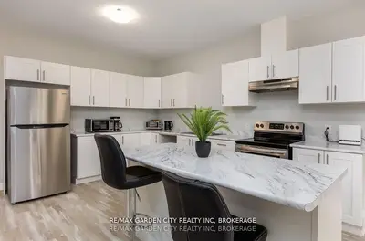 34 Bounty Avenue, Thorold, On L2v 0h3