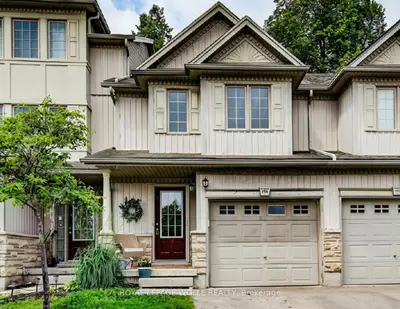Condo Townhouse in Kitchener