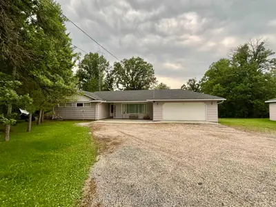 986 Hwy 11, Dawson, On P0w 1k0