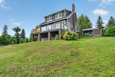 4682 County 2 Road, Front Of Leeds & Seeleys Bay, On K7g 2v5