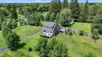 4682 County 2 Road, Front Of Leeds & Seeleys Bay, On K7g 2v5
