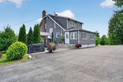 4682 County 2 Road, Front Of Leeds & Seeleys Bay, On K7g 2v5