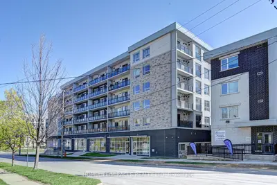 275 Larch Street 209f, Waterloo, On N2l 3r2
