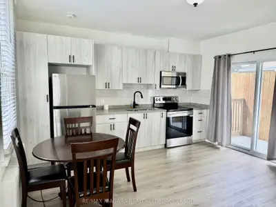 4711 River Road Unit 2, Niagara Falls, On L2e 3g2