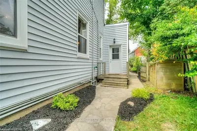 492 Emery Street E, London South, On N6c 2e8