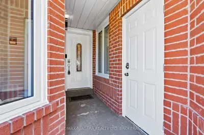 17 Jackson Court W, Welland, On L3c 7g2