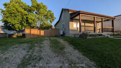 30 Catherine Street, Ingersoll, On N5c 1l3