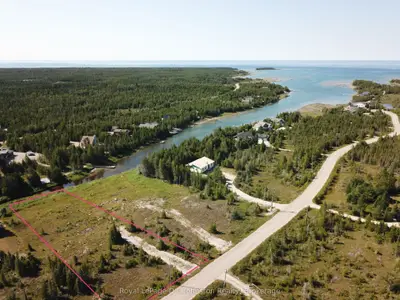 17 Bay Shore Ave. N. Avenue, Northern Bruce Peninsula, On N0h 2r0