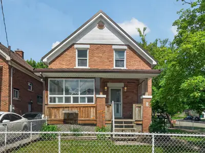 2 Herlan Avenue, Kitchener, On N2g 4k3