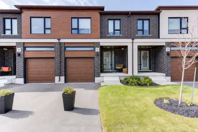 18 Oak Forest Common 8b, Cambridge, On N1s 0g3