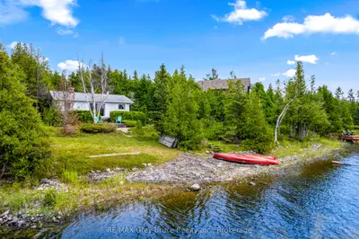 Detached in Northern Bruce Peninsula